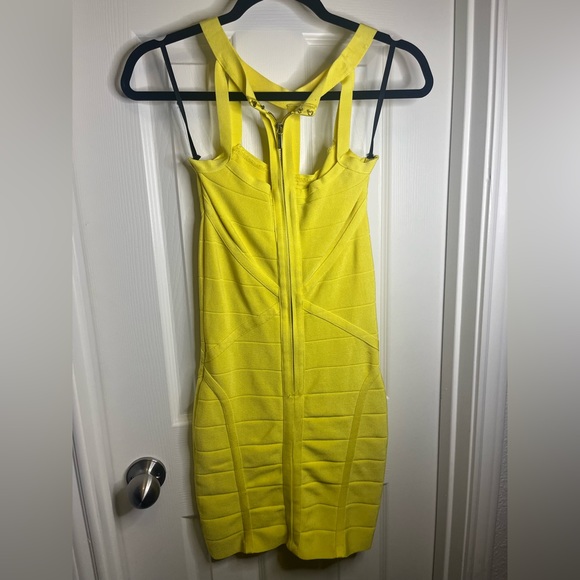 Bebe Bright yellow bodycon dress - Picture 2 of 2
